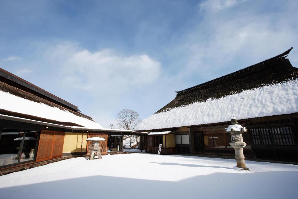 Hatago Higashiagatsuma Exterior photo