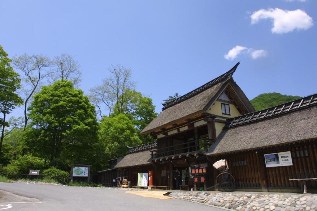 Hatago Higashiagatsuma Exterior photo